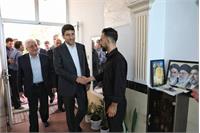 دیدار وزیر ارتباطات با خانواده شهید امیر بهادر مایوان